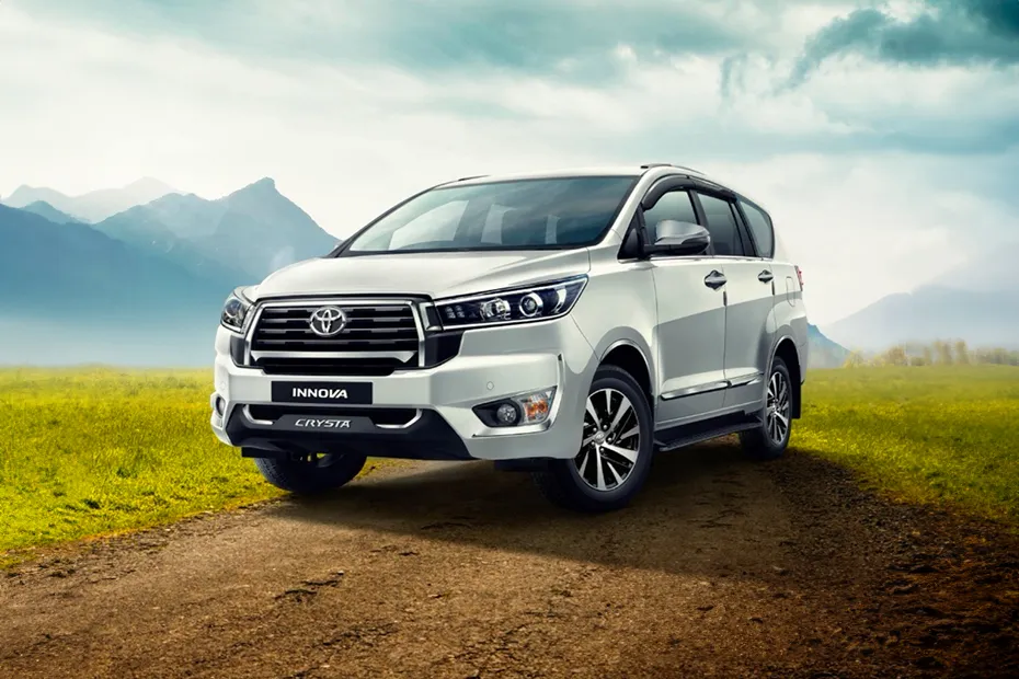 Toyota Innova Crysta GX, photo 3